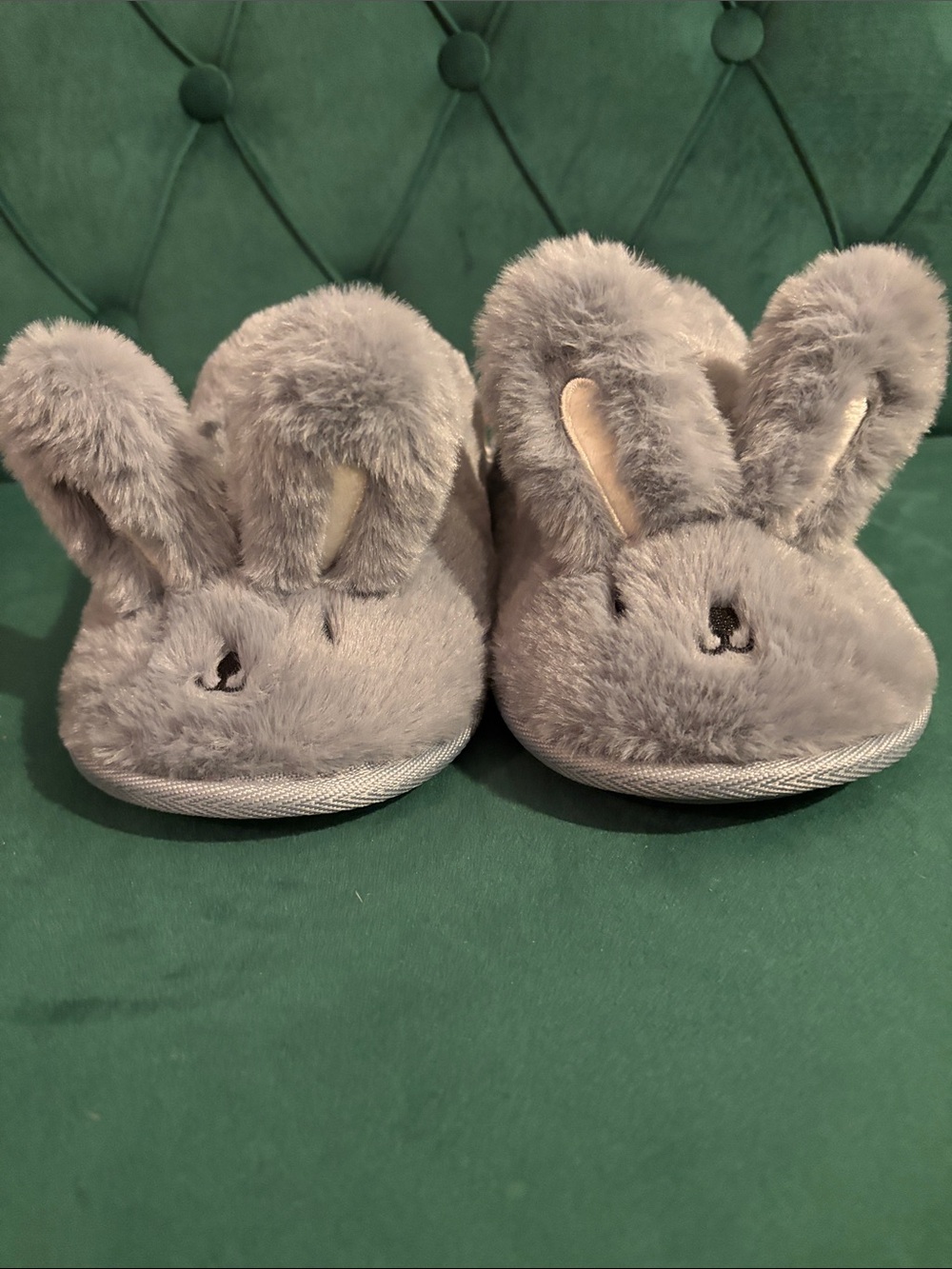 BNWT by Joe Fresh Plush Gray Bunny Slip-On Slippers for Women